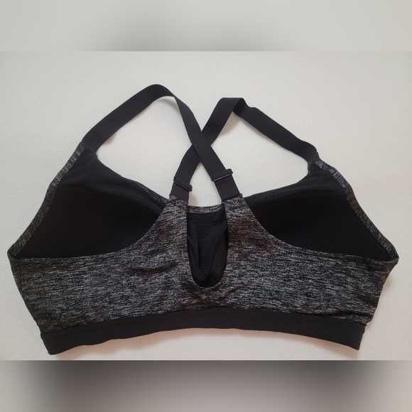 VS Lightweight Sportsbra - 36C - Heathered Grey NWOT - Picture 6 of 8